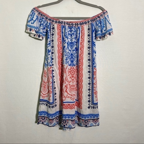 3/$25 Off the Shoulder Mosaic Tunic Top - Picture 1 of 5